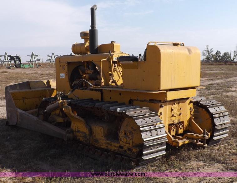 image for item F6180 International TD15 dozer
