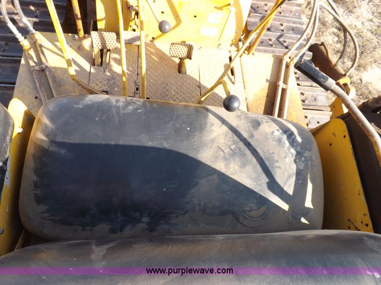 image for item F6180 International TD15 dozer