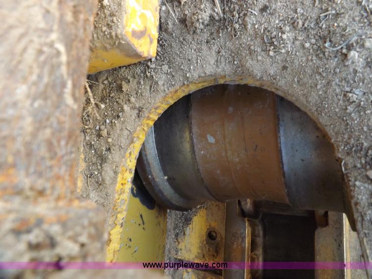 image for item F6180 International TD15 dozer