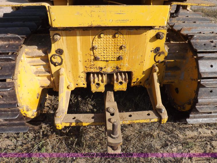 image for item F6180 International TD15 dozer