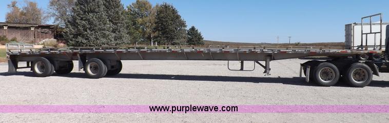 image for item F6181 1992 58'3" flatbed trailer