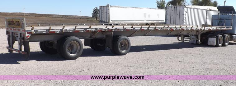 image for item F6181 1992 58'3" flatbed trailer