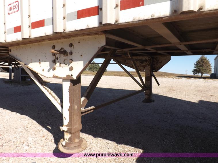 image for item F6182 1995 Imco walking floor trailer