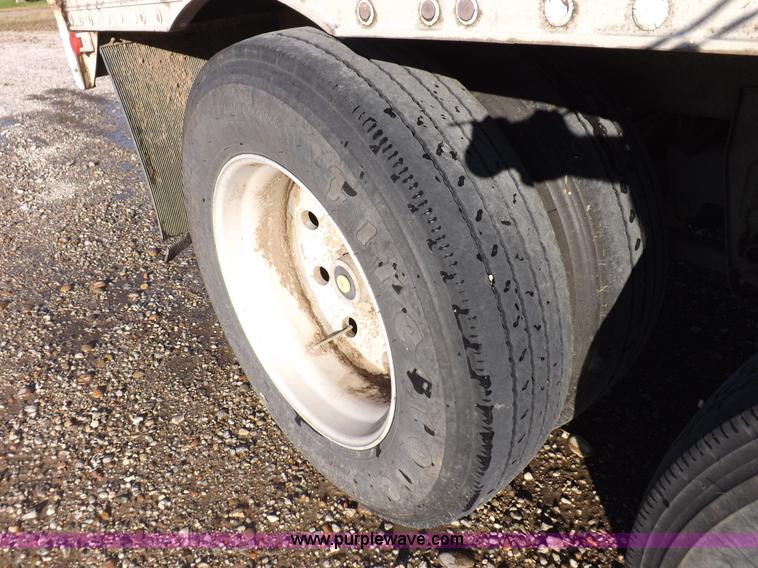 image for item F6183 1991 Wilkens walking floor trailer