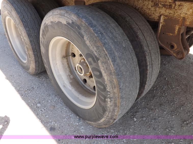 image for item F6184 1995 Imco 55' walking floor trailer