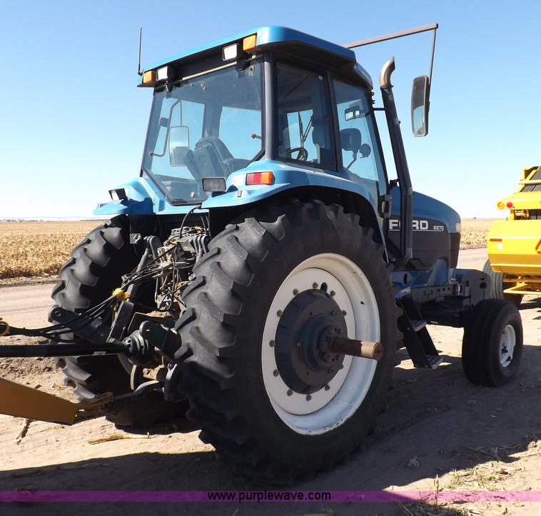 image for item F6186 1995 Ford New Holland 8870 tractor