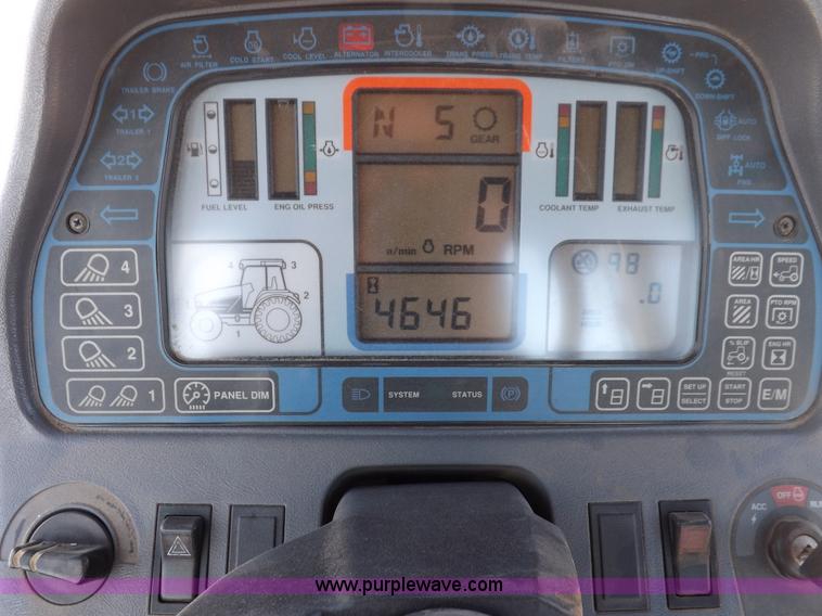 image for item F6186 1995 Ford New Holland 8870 tractor