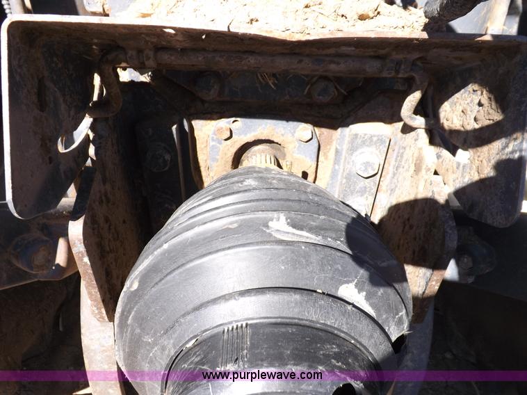 image for item F6186 1995 Ford New Holland 8870 tractor