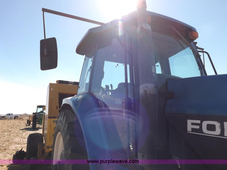 image for item F6186 1995 Ford New Holland 8870 tractor