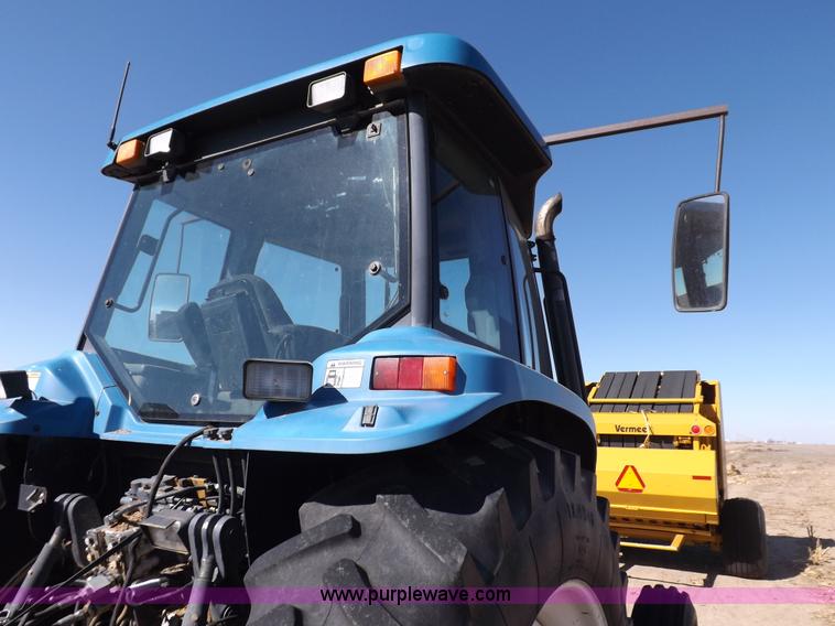 image for item F6186 1995 Ford New Holland 8870 tractor