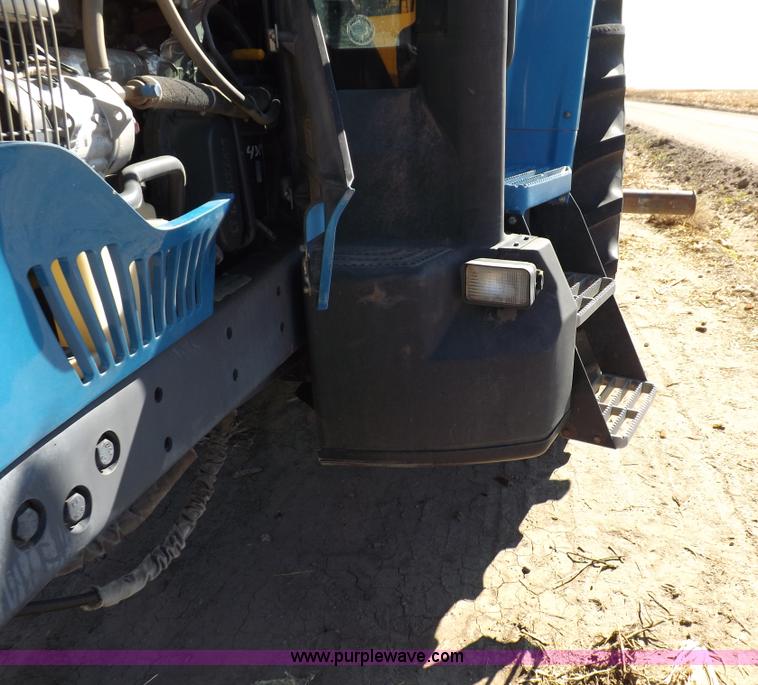 image for item F6186 1995 Ford New Holland 8870 tractor