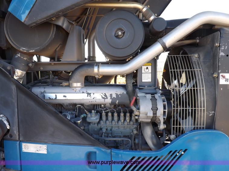 image for item F6186 1995 Ford New Holland 8870 tractor