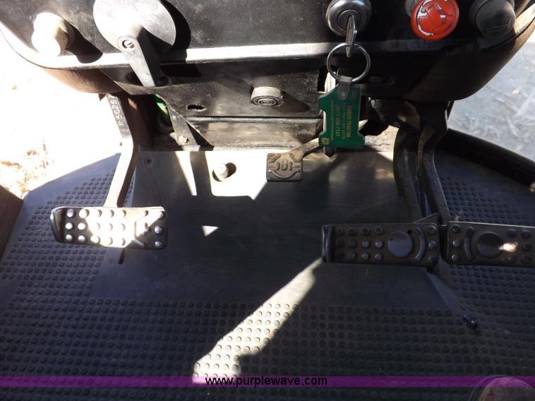 image for item F6187 1990 John Deere 4250 tractor