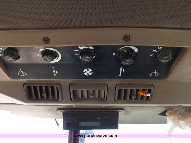 image for item F6187 1990 John Deere 4250 tractor