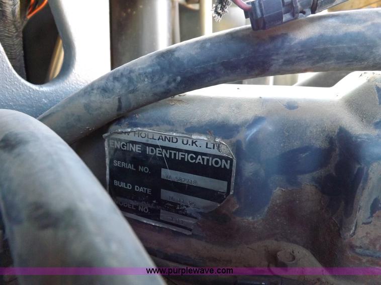 image for item F6187 1990 John Deere 4250 tractor