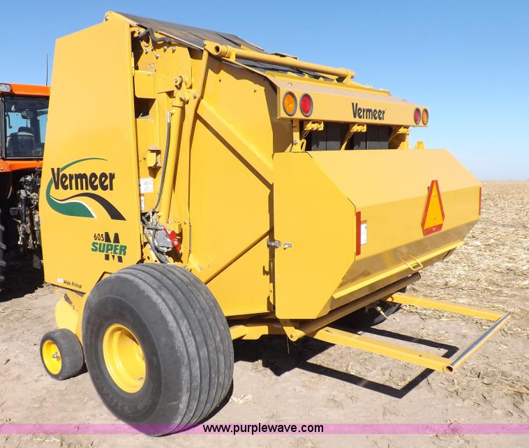 image for item F6188 Vermeer 605 Super M baler