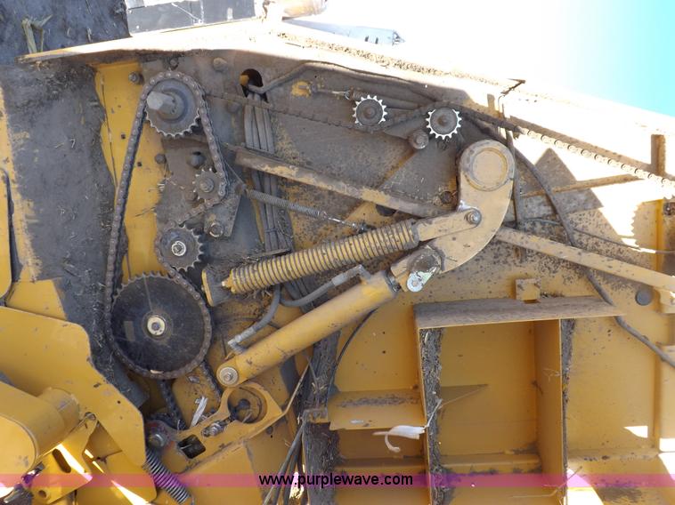 image for item F6188 Vermeer 605 Super M baler