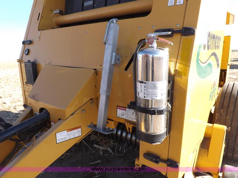 image for item F6188 Vermeer 605 Super M baler