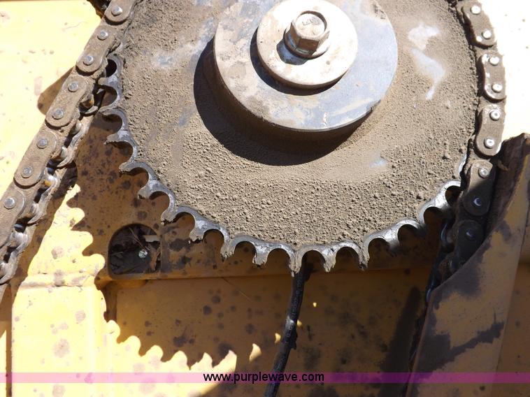 image for item F6189 Vermeer 605 Super M baler