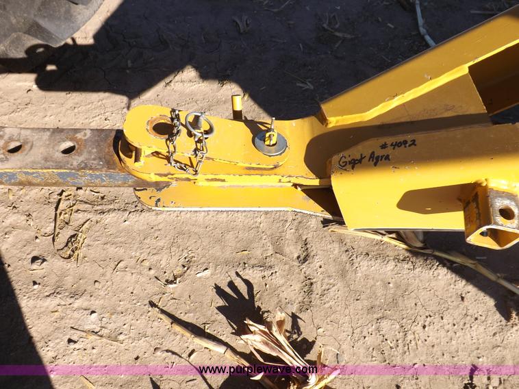 image for item F6189 Vermeer 605 Super M baler