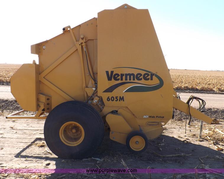image for item F6190 Vermeer 605M baler