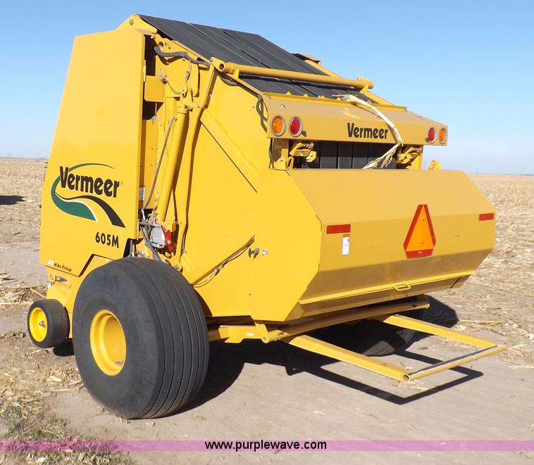 image for item F6190 Vermeer 605M baler