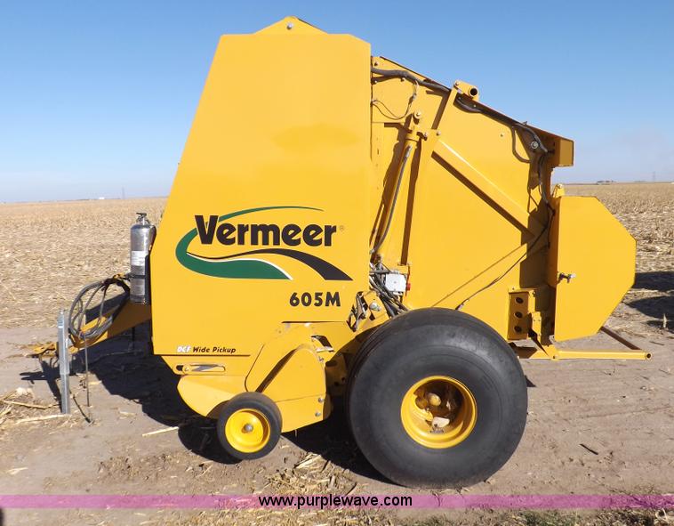 image for item F6190 Vermeer 605M baler