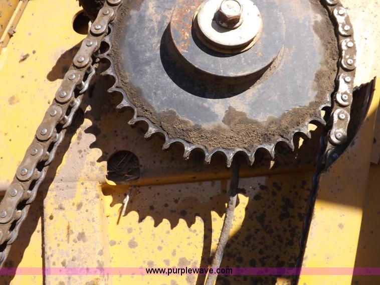 image for item F6190 Vermeer 605M baler