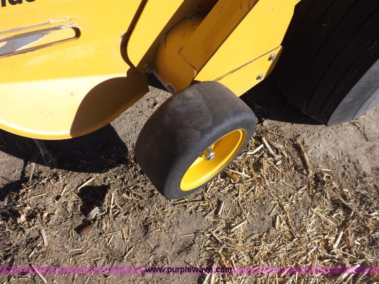 image for item F6190 Vermeer 605M baler