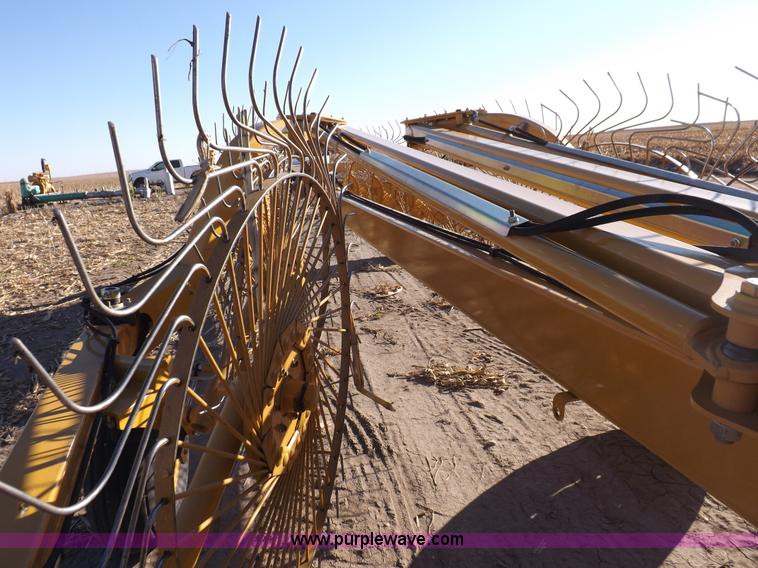 image for item F6191 Vermeer VR1428 wheel rake