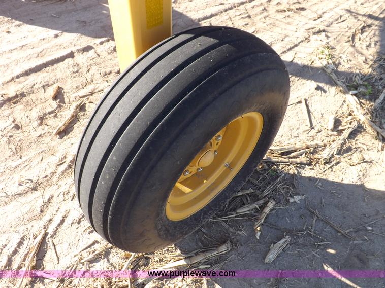 image for item F6191 Vermeer VR1428 wheel rake