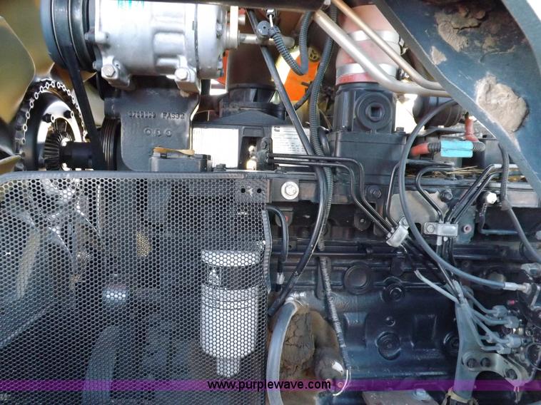 image for item F6192 2006 AGCO RT150 MFWD tractor