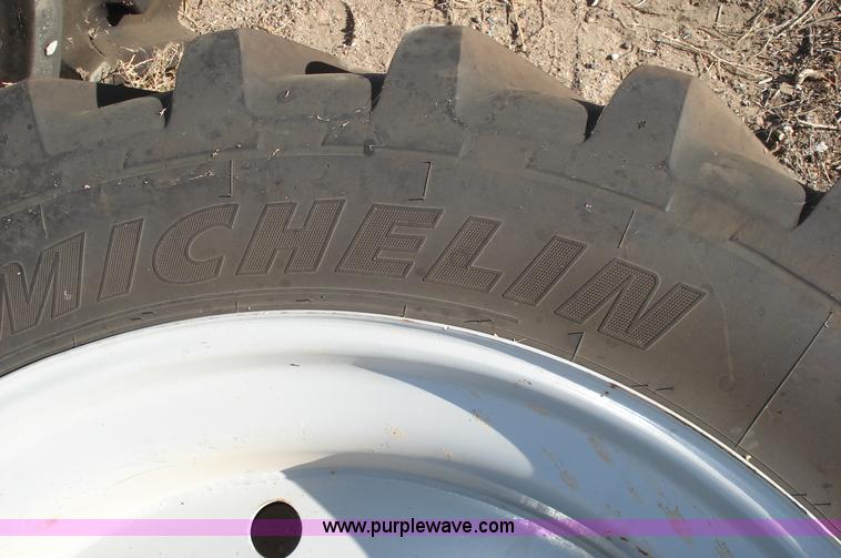 image for item F6192 2006 AGCO RT150 MFWD tractor