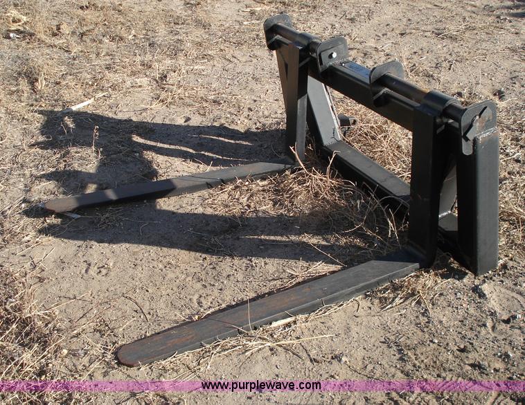 image for item F6192 2006 AGCO RT150 MFWD tractor