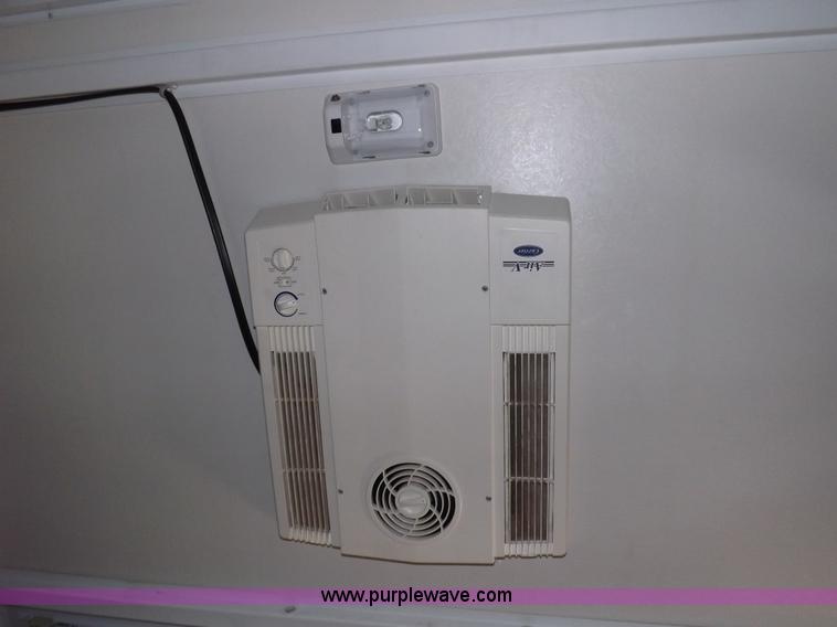 image for item F6200 2001 Coleman Taos popup camper