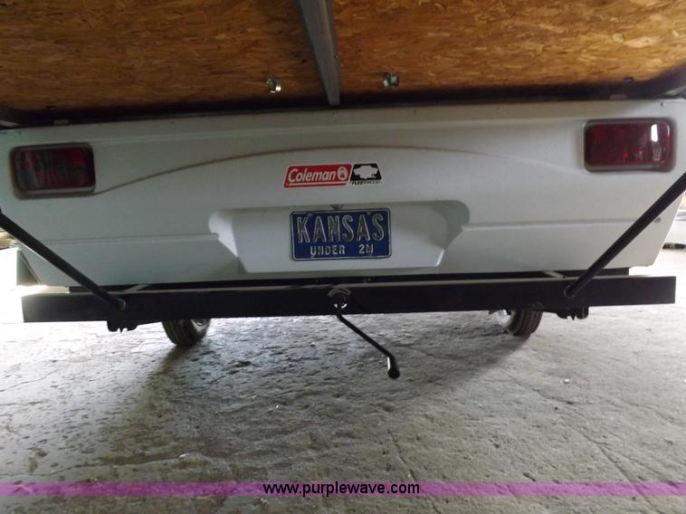 image for item F6200 2001 Coleman Taos popup camper