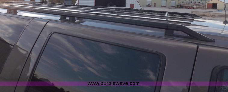 image for item F6209 1997 GMC Suburban 2500 SLE