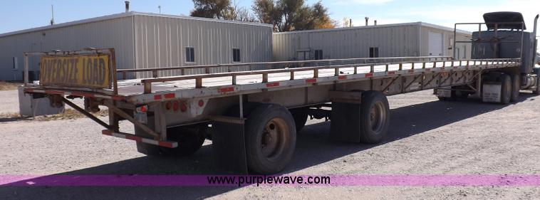 image for item F6216 1991 Transcraft 55'9" flatbed trailer