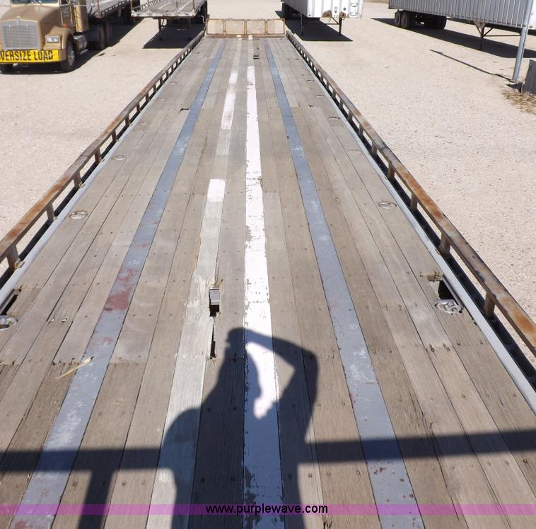 image for item F6216 1991 Transcraft 55'9" flatbed trailer