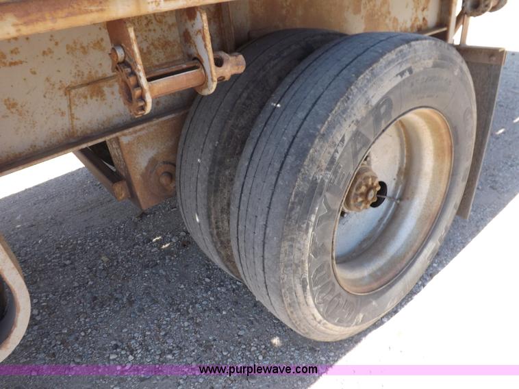 image for item F6216 1991 Transcraft 55'9" flatbed trailer