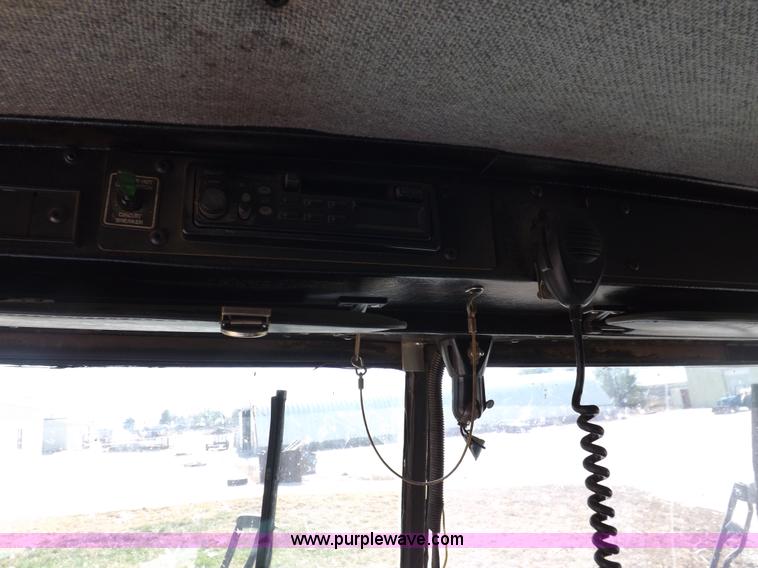 image for item F6217 1997 Kenworth T800 tandem axle semi truck