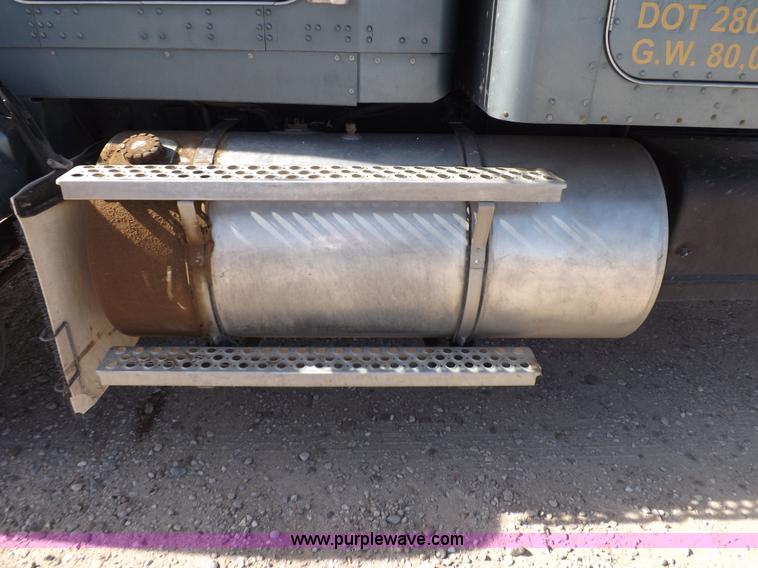 image for item F6217 1997 Kenworth T800 tandem axle semi truck