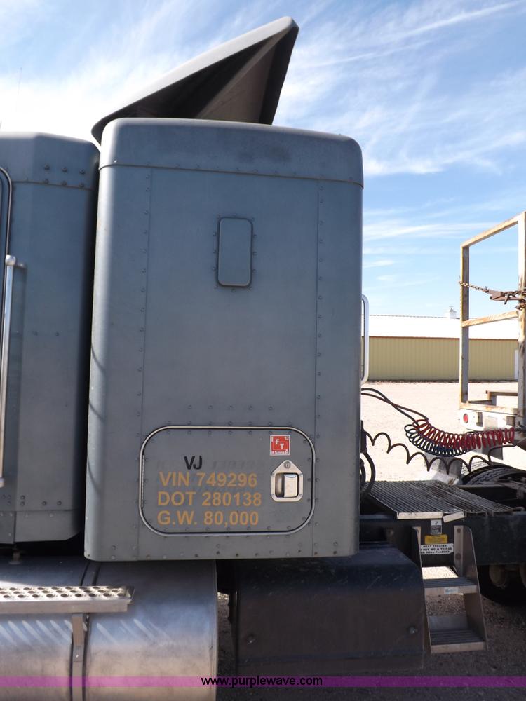 image for item F6217 1997 Kenworth T800 tandem axle semi truck