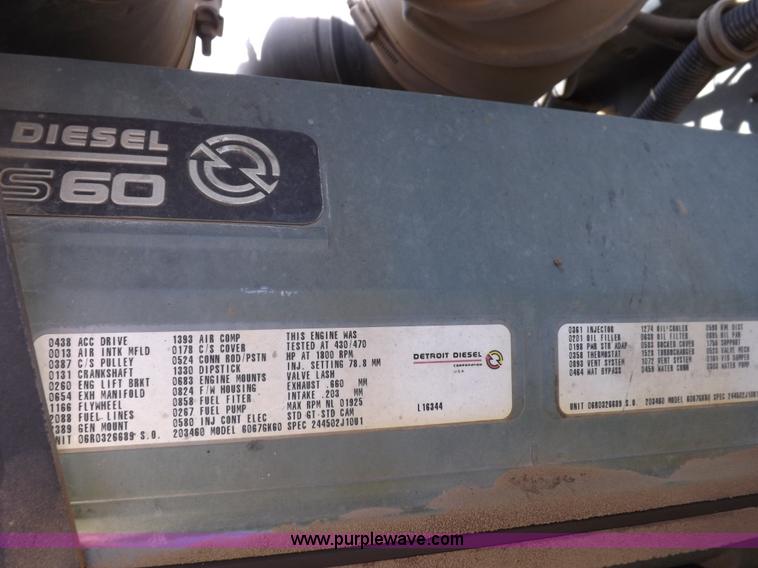 image for item F6217 1997 Kenworth T800 tandem axle semi truck