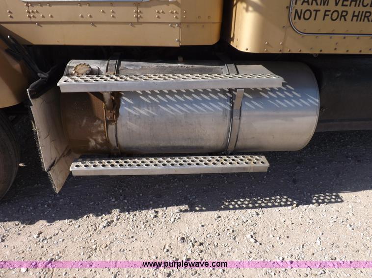 image for item F6218 1997 Kenworth T800 tandem axle semi truck