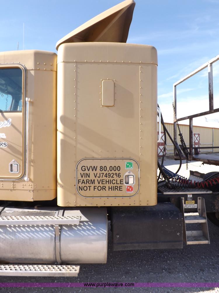 image for item F6218 1997 Kenworth T800 tandem axle semi truck