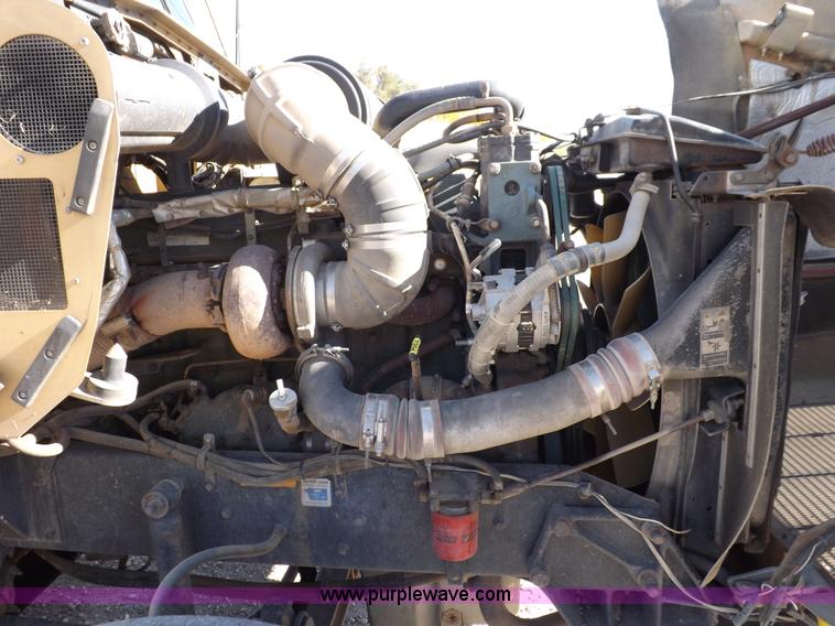 image for item F6218 1997 Kenworth T800 tandem axle semi truck