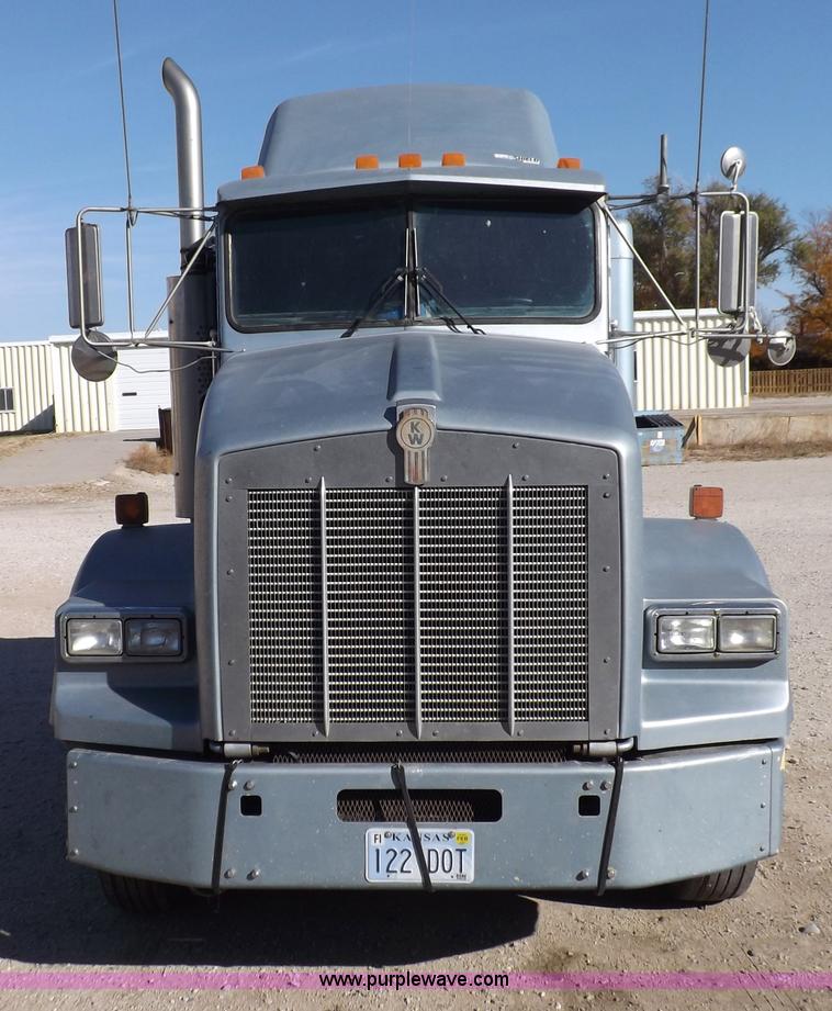 image for item F6219 1997 Kenworth T800 tandem axle semi truck