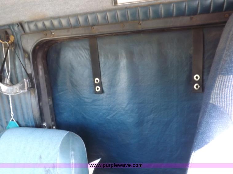 image for item F6219 1997 Kenworth T800 tandem axle semi truck