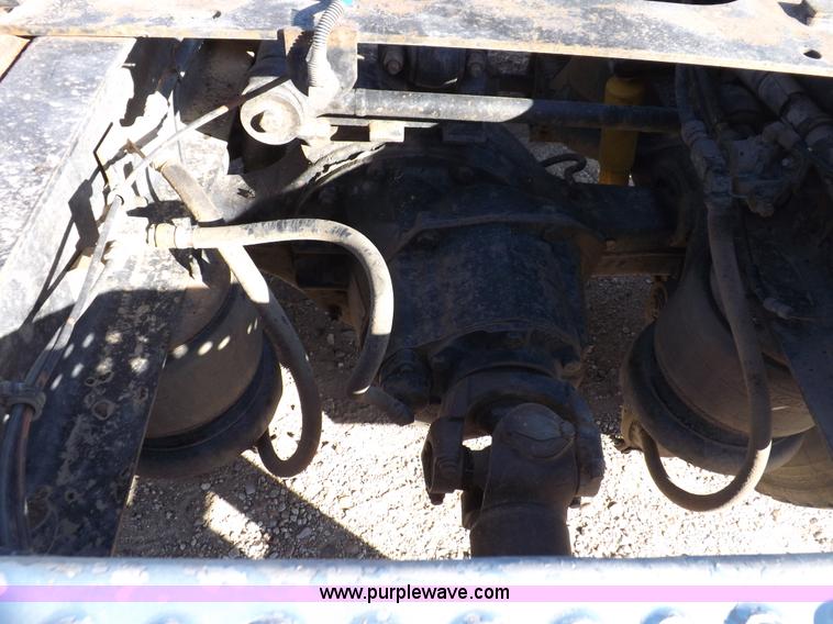 image for item F6219 1997 Kenworth T800 tandem axle semi truck